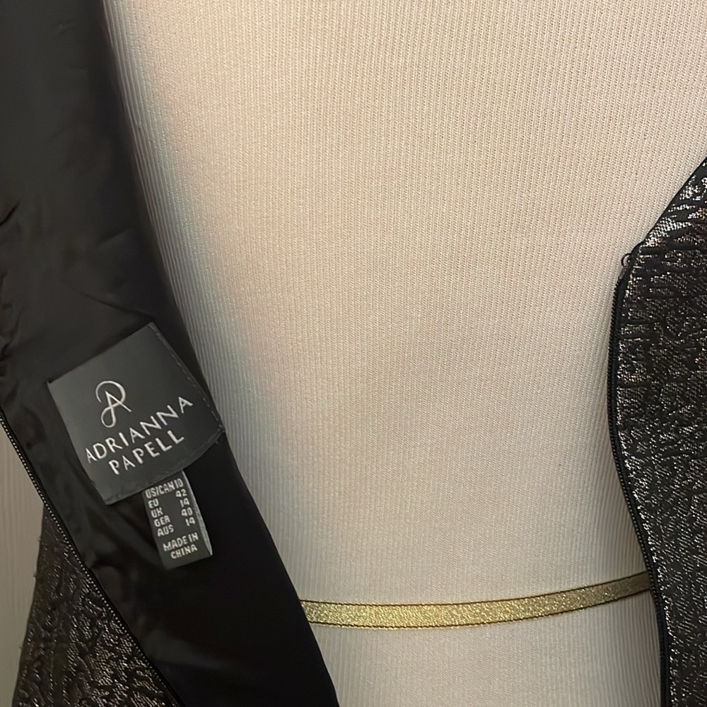 Dress - Picture 5 of 8